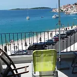 Apartment Sisa Primošten