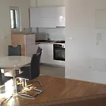 Apartment Sisa Primošten