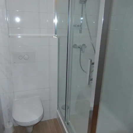 Sisa Apartment *