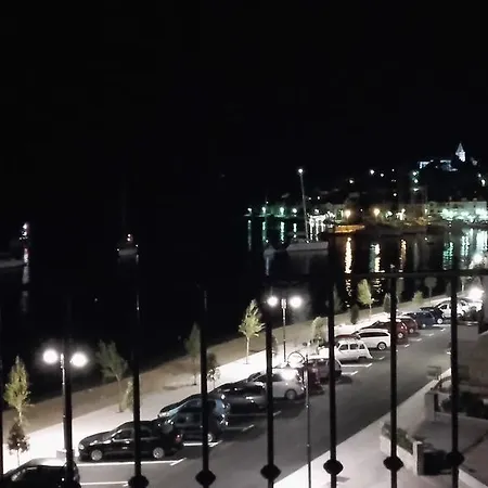Apartment Sisa Primošten
