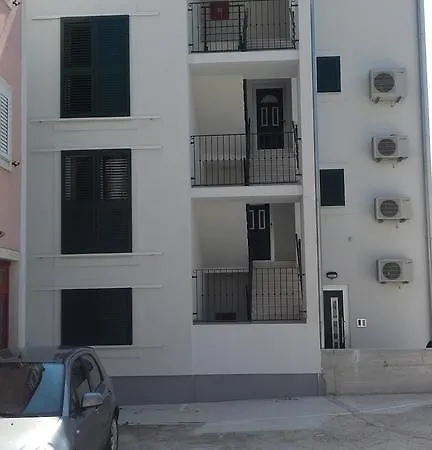 Apartment Sisa *