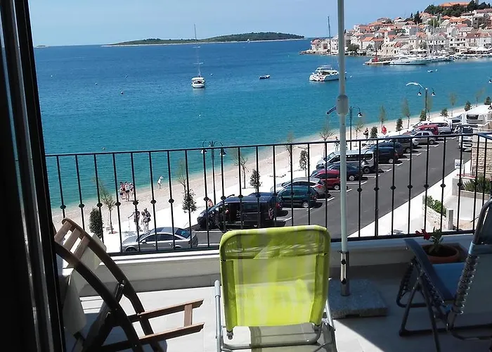 Apartment Sisa Primošten