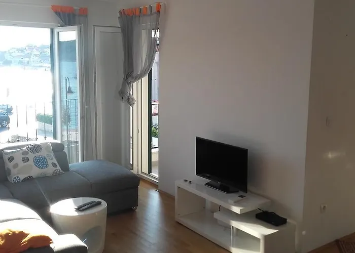 Apartment Sisa Primošten